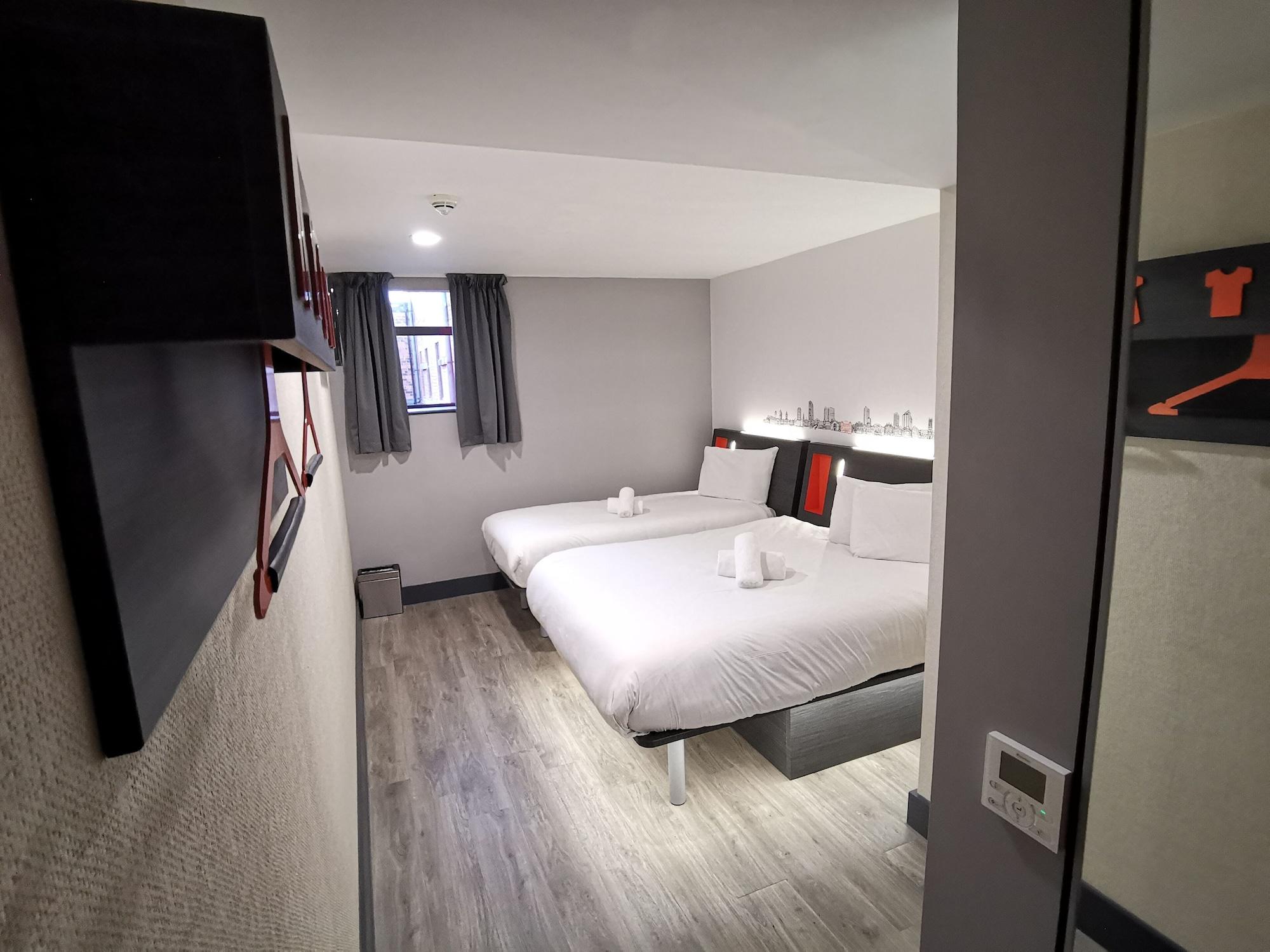 Hotel Easyhotel Leeds 3*