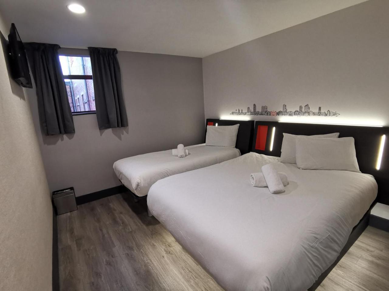 Hotel Easyhotel Leeds 3*
